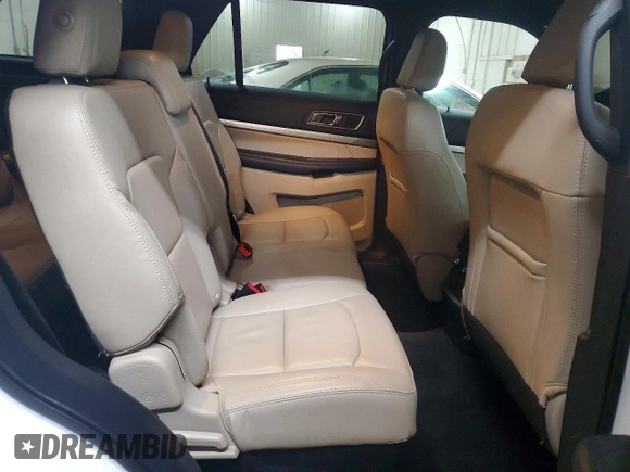 ✅ 2018 Ford Explorer XLT • VIN: 1FM5K7D81JGA95326 • Lot: 48362266. Listed on Copart with 34,915 mi. Free auction sales archive from the USA and detailed vehicle history report at DreamBid. Image 11.