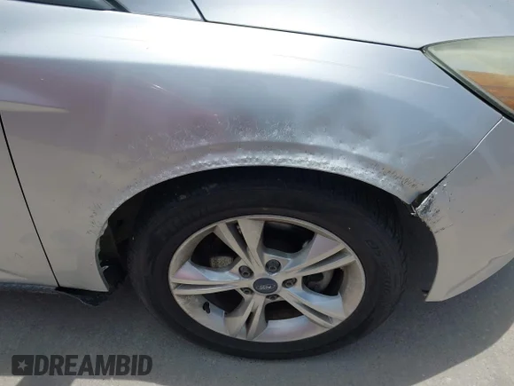 ✅ 2014 Ford Focus SE • VIN: 1FADP3F25EL117639 • Лот: 45496980. Опубликован ранее на IAAI с пробегом 132 400 миль. Бесплатный доступ к архиву аукционных продаж из США и подробный отчёт об истории автомобиля на DreamBid. Изображение 6.
