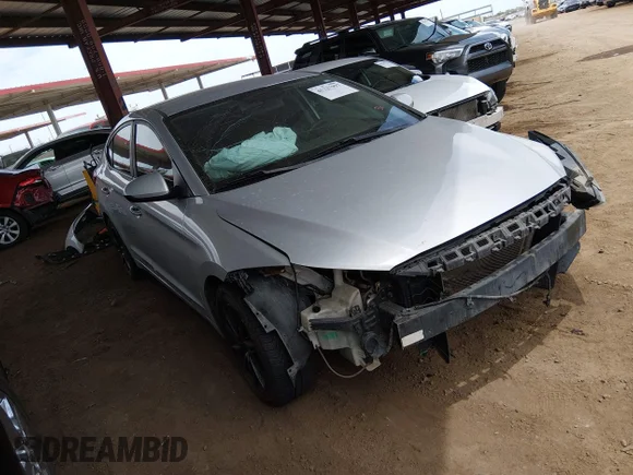 ✅ 2018 Hyundai Elantra SE • VIN: 5NPD74LF2JH338993 • Лот: 45227997. Опубликован ранее на IAAI с пробегом 116 131 миль. Бесплатный доступ к архиву аукционных продаж из США и подробный отчёт об истории автомобиля на DreamBid. Изображение 1.