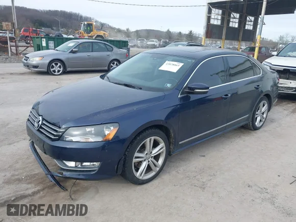 ✅ 2015 Volkswagen Passat SE • VIN: 1VWBT7A33FC024525 • Lot: 43878063. Wystawiony na IAAI z przebiegiem 84 178 mil. Bezpłatny archiwum sprzedaży aukcyjnych z USA i szczegółowy raport historii pojazdu na DreamBid. Zdjęcie 2.
