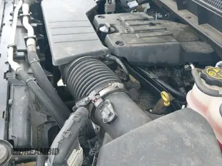 ✅ 2022 Chevrolet Silverado 1500 Custom • VIN: 3GCPYBEK4NG189834 • Lot: 42136171. Wystawiony na IAAI z przebiegiem 95 440 mil. Bezpłatny archiwum sprzedaży aukcyjnych z USA i szczegółowy raport historii pojazdu na DreamBid. Zdjęcie 21.