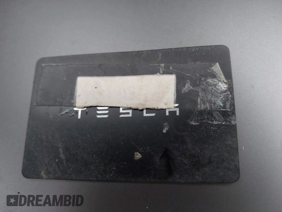 ✅ 2022 Tesla Model Y Performance • VIN: 7SAYGDEFXNF484838 • Lot: 41392095. Wystawiony na IAAI z przebiegiem 8 728 mil. Bezpłatny archiwum sprzedaży aukcyjnych z USA i szczegółowy raport historii pojazdu na DreamBid. Zdjęcie 11.
