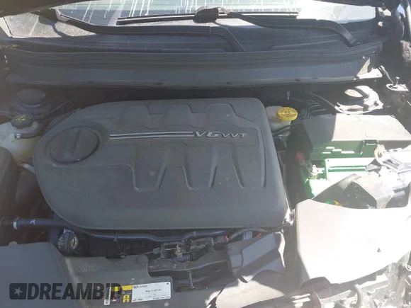 ✅ 2016 Jeep Cherokee Latitude • VIN: 1C4PJMCS4GW322664 • Lot: 45301855. Listed on IAAI with 111,070 mi. Free auction sales archive from the USA and detailed vehicle history report at DreamBid. Image 10.