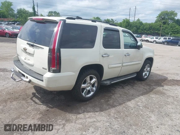 ✅ 2008 Chevrolet Tahoe 3LT • VIN: 1GNFK13068R236818 • Lot: 42392167. Wystawiony na IAAI z przebiegiem 157 702 mil. Bezpłatny archiwum sprzedaży aukcyjnych z USA i szczegółowy raport historii pojazdu na DreamBid. Zdjęcie 4.