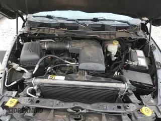 ✅ 2017 Ram 1500 SLT • VIN: 1C6RR6GG2HS682700 • Lot: 85153765. Wystawiony na Copart z przebiegiem 96 111 mil. Bezpłatny archiwum sprzedaży aukcyjnych z USA i szczegółowy raport historii pojazdu na DreamBid. Zdjęcie 13.