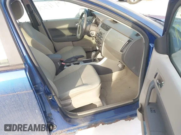 ✅ 2008 Ford Focus SE • VIN: 1FAHP35N08W127771 • Lot: 43979301. Listed on IAAI with 217,513 mi. Free auction sales archive from the USA and detailed vehicle history report at DreamBid. Image 5.