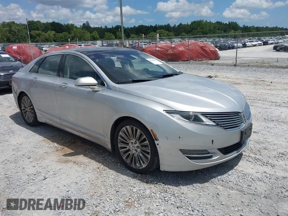 ✅ 2015 Lincoln MKZ • VIN: 3LN6L2J99FR622496 • Lot: 45320020. Wystawiony na IAAI z przebiegiem 141 447 mil. Bezpłatny archiwum sprzedaży aukcyjnych z USA i szczegółowy raport historii pojazdu na DreamBid. Zdjęcie 1.