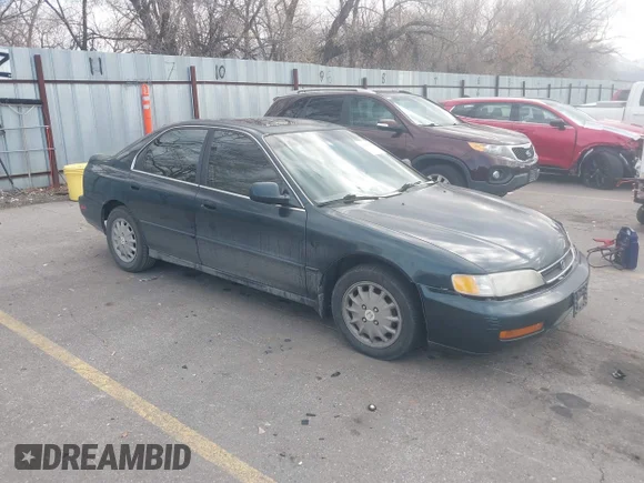 ✅ 1997 Honda Accord EX • VIN: 1HGCD5654VA110893 • Лот: 43826099. Опубліковано раніше на IAAI з пробігом 155 704 миль. Безкоштовний доступ до архіву аукціонних продажів зі США та докладний звіт про історію автомобіля на DreamBid. Зображення 1.
