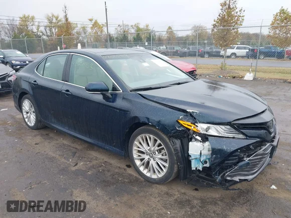 ✅ 2018 Toyota Camry L • VIN: 4T1B11HK0JU546160 • Lot: 43568963. Wystawiony na IAAI z przebiegiem 61 842 mil. Bezpłatny archiwum sprzedaży aukcyjnych z USA i szczegółowy raport historii pojazdu na DreamBid. Zdjęcie 1.