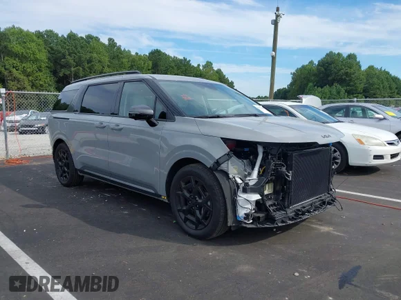 ✅ 2025 Kia Carnival SX • VIN: KNDNE5K32S6481753 • Lot: 43073660. Listed on IAAI with 6,178 mi. Free auction sales archive from the USA and detailed vehicle history report at DreamBid. Image 1.