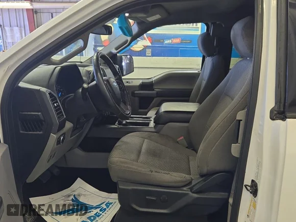 ✅ 2019 Ford F-150 XL • VIN: 1FTFX1E45KKC43673 • Лот: 42663601. Опубліковано раніше на IAAI з пробігом 176 909 миль. Безкоштовний доступ до архіву аукціонних продажів зі США та докладний звіт про історію автомобіля на DreamBid. Зображення 28.
