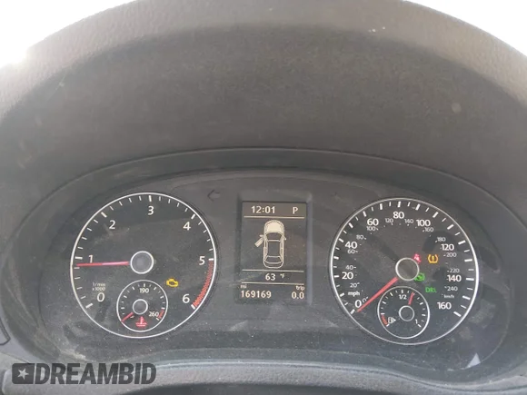 ✅ 2014 Volkswagen Passat SEL Premium • VIN: 1VWCN7A33EC058882 • Лот: 45090355. Опубліковано раніше на IAAI з пробігом 169 169 миль. Безкоштовний доступ до архіву аукціонних продажів зі США та докладний звіт про історію автомобіля на DreamBid. Зображення 7.