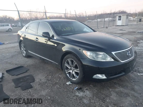 ✅ 2008 Lexus LS 460 • VIN: JTHBL46F885076775 • Lot: 44018008. Wystawiony na IAAI z przebiegiem 193 372 mil. Bezpłatny archiwum sprzedaży aukcyjnych z USA i szczegółowy raport historii pojazdu na DreamBid. Zdjęcie 1.