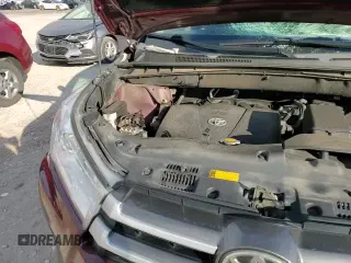 ✅ 2017 Toyota Highlander LE • VIN: 5TDBZRFH1HS372682 • Лот: 93320295. Опубликован ранее на Copart с пробегом 81 129 миль. Бесплатный доступ к архиву аукционных продаж из США и подробный отчёт об истории автомобиля на DreamBid. Изображение 14.