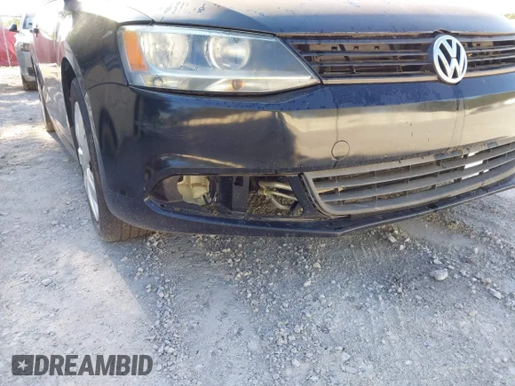 ✅ 2011 Volkswagen Jetta SE • VIN: 3VWBX7AJ8BM108433 • Lot: 42259922. Wystawiony na IAAI z przebiegiem 134 468 mil. Bezpłatny archiwum sprzedaży aukcyjnych z USA i szczegółowy raport historii pojazdu na DreamBid. Zdjęcie 6.