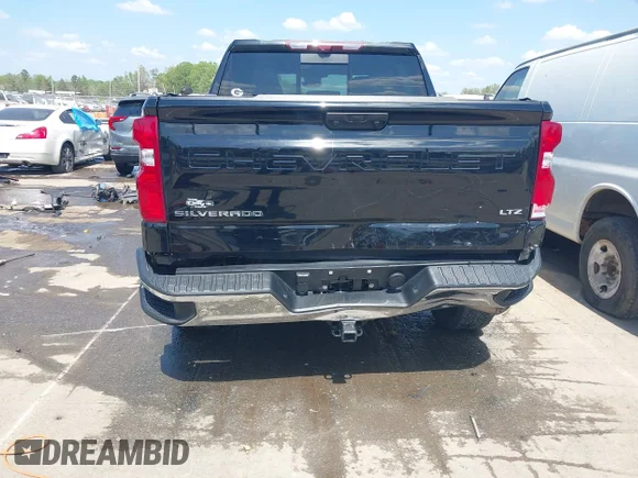 ✅ 2024 Chevrolet Silverado 1500 LTZ • VIN: 1GCUDGED0RZ238790 • Lot: 44757684. Wystawiony na IAAI z przebiegiem 45 846 mil. Bezpłatny archiwum sprzedaży aukcyjnych z USA i szczegółowy raport historii pojazdu na DreamBid. Zdjęcie 6.