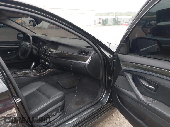 ✅ 2013 BMW 5 Series 528i xDrive • VIN: WBAXH5C52DD110572 • Lot: 45037992. Wystawiony na IAAI z przebiegiem 128 659 mil. Bezpłatny archiwum sprzedaży aukcyjnych z USA i szczegółowy raport historii pojazdu na DreamBid. Zdjęcie 5.