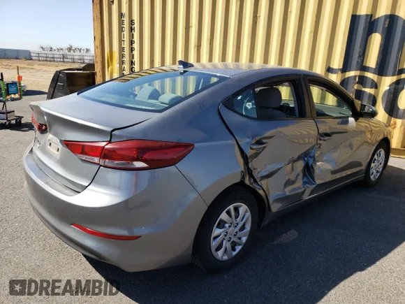 ✅ 2017 Hyundai Elantra SE • VIN: KMHD74LF4HU422681 • Lot: 61604182. Wystawiony na Copart z przebiegiem 83 231 mil. Bezpłatny archiwum sprzedaży aukcyjnych z USA i szczegółowy raport historii pojazdu na DreamBid. Zdjęcie 4.