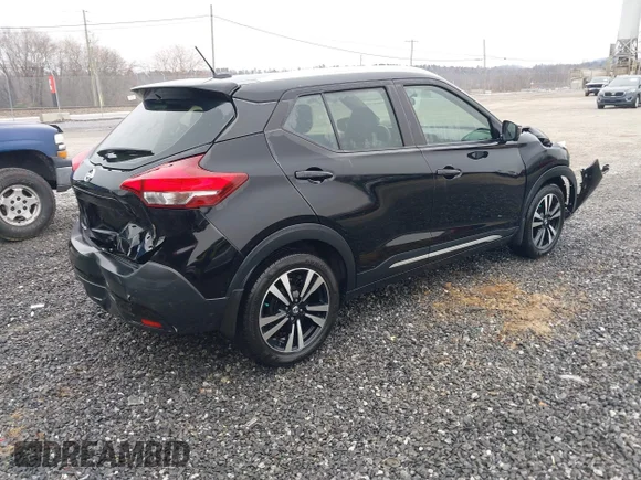 ✅ 2019 Nissan Kicks SR • VIN: 3N1CP5CU0KL500480 • Lot: 44508541. Listed on IAAI with 43,508 mi. Free auction sales archive from the USA and detailed vehicle history report at DreamBid. Image 4.