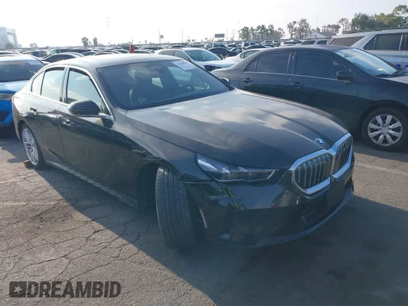 ✅ 2024 BMW 5 Series 530i • VIN: WBA43FJ06RCR67604 • Лот: 43160517. Опубликован ранее на IAAI с пробегом 35 420 миль. Бесплатный доступ к архиву аукционных продаж из США и подробный отчёт об истории автомобиля на DreamBid. Изображение 1.