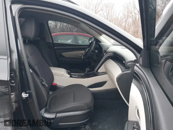 ✅ 2024 Hyundai Tucson SEL • VIN: 5NMJBCDE2RH298344 • Lot: 44494439. Wystawiony na IAAI z przebiegiem 64 356 mil. Bezpłatny archiwum sprzedaży aukcyjnych z USA i szczegółowy raport historii pojazdu na DreamBid. Zdjęcie 5.