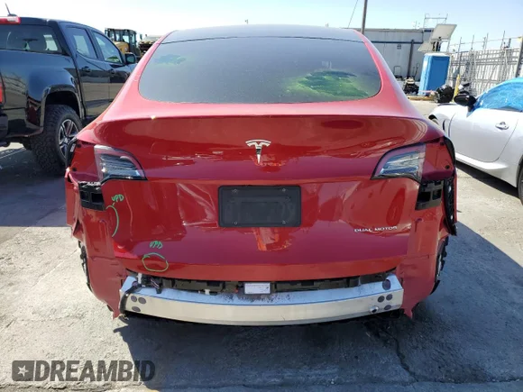 ✅ 2021 Tesla Model Y Long Range • VIN: 5YJYGDEE8MF069990 • Lot: 47961213. Listed on Copart with 12,935 mi. Free auction sales archive from the USA and detailed vehicle history report at DreamBid. Image 6.