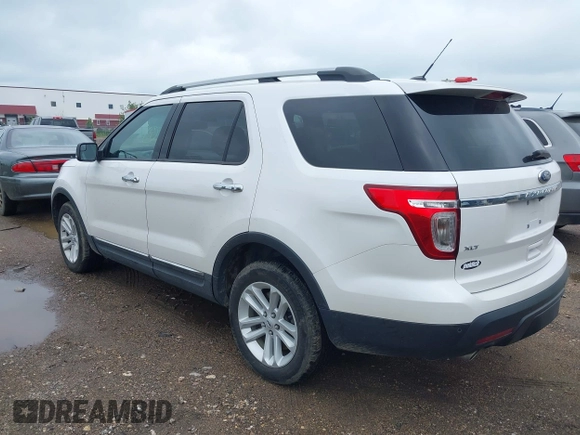 ✅ 2013 Ford Explorer XLT • VIN: 1FM5K8D87DGC94505 • Lot: 42807516. Wystawiony na IAAI z przebiegiem 113 004 mil. Bezpłatny archiwum sprzedaży aukcyjnych z USA i szczegółowy raport historii pojazdu na DreamBid. Zdjęcie 3.