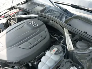 ✅ 2020 Audi A4 Premium Plus • VIN: WAUENAF40LA062033 • Lot: 42266440. Wystawiony na IAAI z przebiegiem 66 649 mil. Bezpłatny archiwum sprzedaży aukcyjnych z USA i szczegółowy raport historii pojazdu na DreamBid. Zdjęcie 20.