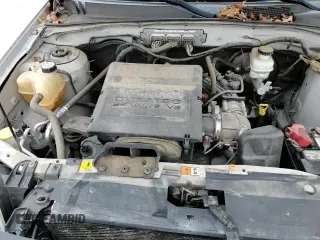 ✅ 2011 Mercury Mariner • VIN: 4M2CN8BG2BKJ05017 • Lot: 86358314. Wystawiony na Copart z przebiegiem 181 944 mil. Bezpłatny archiwum sprzedaży aukcyjnych z USA i szczegółowy raport historii pojazdu na DreamBid. Zdjęcie 16.