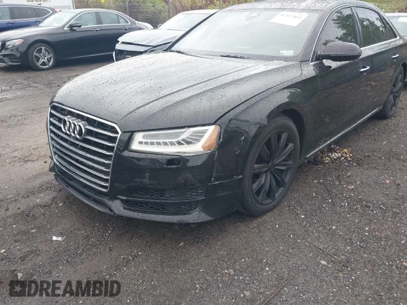 ✅ 2017 Audi A8 • VIN: WAU44AFD6HN018343 • Лот: 42327052. Опубліковано раніше на IAAI з пробігом 180 735 миль. Безкоштовний доступ до архіву аукціонних продажів зі США та докладний звіт про історію автомобіля на DreamBid. Зображення 6.