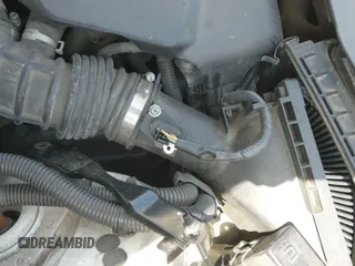 ✅ 2015 Infiniti Q50 Premium • VIN: JN1BV7AR9FM411725 • Lot: 42104482. Wystawiony na IAAI z przebiegiem 104 807 mil. Bezpłatny archiwum sprzedaży aukcyjnych z USA i szczegółowy raport historii pojazdu na DreamBid. Zdjęcie 19.