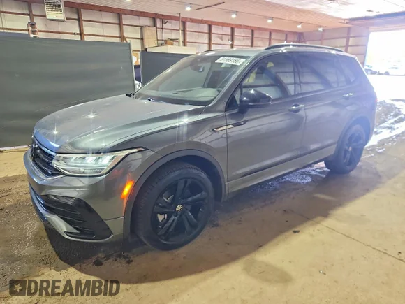 ✅ 2024 Volkswagen Tiguan SE R-Line Black • VIN: 3VV8B7AX2RM146414 • Lot: 51569186. Listed on Copart with 10,912 mi. Free auction sales archive from the USA and detailed vehicle history report at DreamBid. Image 1.