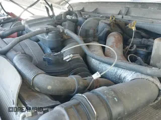 ✅ 2011 Ford F-350 • VIN: 1FDBF3BT1BEC95756 • Lot: 42065409. Wystawiony na IAAI z przebiegiem 193 631 mil. Bezpłatny archiwum sprzedaży aukcyjnych z USA i szczegółowy raport historii pojazdu na DreamBid. Zdjęcie 20.