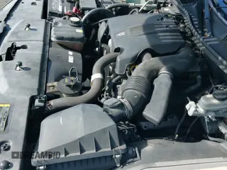 ✅ 2003 Lincoln Town Car Cartier • VIN: 1LNHM83WX3Y643298 • Lot: 43096695. Listed on IAAI with 179,806 mi. Free auction sales archive from the USA and detailed vehicle history report at DreamBid. Image 13.