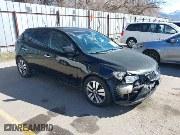 ✅ 2013 Kia Forte EX • VIN: KNAFU5A25D5665395 • Лот: 44478336. Опубликован ранее на IAAI с пробегом 105 257 миль. Бесплатный доступ к архиву аукционных продаж из США и подробный отчёт об истории автомобиля на DreamBid. Изображение 1.
