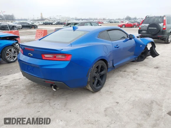 ✅ 2018 Chevrolet Camaro 1LT • VIN: 1G1FB1RS3J0181118 • Lot: 43925085. Wystawiony na IAAI z przebiegiem 69 245 mil. Bezpłatny archiwum sprzedaży aukcyjnych z USA i szczegółowy raport historii pojazdu na DreamBid. Zdjęcie 4.