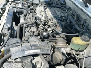 ✅ 1994 Toyota 4Runner • VIN: JT3VN29V4R0022876 • Лот: 43200298. Опубликован ранее на IAAI с пробегом 138 928 миль. Бесплатный доступ к архиву аукционных продаж из США и подробный отчёт об истории автомобиля на DreamBid. Изображение 14.