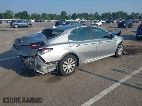 ✅ 2021 Toyota Camry Hybrid LE • VIN: 4T1C31AK2MU022666 • Lot: 42717432. Wystawiony na IAAI z przebiegiem 88 565 mil. Bezpłatny archiwum sprzedaży aukcyjnych z USA i szczegółowy raport historii pojazdu na DreamBid. Zdjęcie 4.