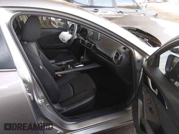 ✅ 2016 Mazda 3 i Sport • VIN: 3MZBM1K77GM257853 • Lot: 44385342. Wystawiony na IAAI z przebiegiem 121 617 mil. Bezpłatny archiwum sprzedaży aukcyjnych z USA i szczegółowy raport historii pojazdu na DreamBid. Zdjęcie 5.