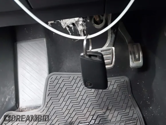 ✅ 2018 Volkswagen Atlas SE • VIN: 1V2FR2CA7JC579082 • Лот: 43686821. Опубліковано раніше на IAAI з пробігом 60 215 миль. Безкоштовний доступ до архіву аукціонних продажів зі США та докладний звіт про історію автомобіля на DreamBid. Зображення 11.