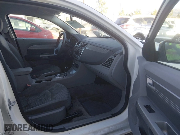 ✅ 2008 Chrysler Sebring LX • VIN: 1C3LC46K48N185497 • Lot: 44556640. Wystawiony na IAAI z przebiegiem Nie podano. Bezpłatny archiwum sprzedaży aukcyjnych z USA i szczegółowy raport historii pojazdu na DreamBid. Zdjęcie 5.