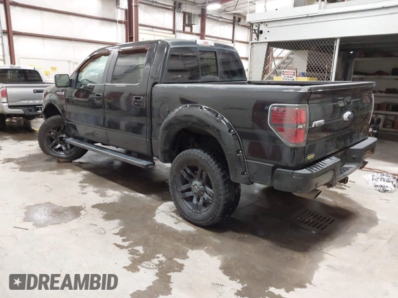 ✅ 2013 Ford F-150 XLT • VIN: 1FTFW1ET8DFC22726 • Lot: 43848456. Wystawiony na IAAI z przebiegiem 135 129 mil. Bezpłatny archiwum sprzedaży aukcyjnych z USA i szczegółowy raport historii pojazdu na DreamBid. Zdjęcie 3.