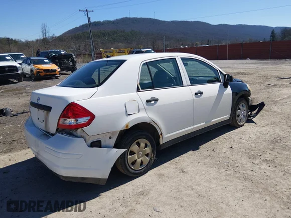 ✅ 2009 Nissan Versa 1.6 • VIN: 3N1CC11E59L458849 • Lot: 44683206. Wystawiony na IAAI z przebiegiem 250 970 mil. Bezpłatny archiwum sprzedaży aukcyjnych z USA i szczegółowy raport historii pojazdu na DreamBid. Zdjęcie 4.