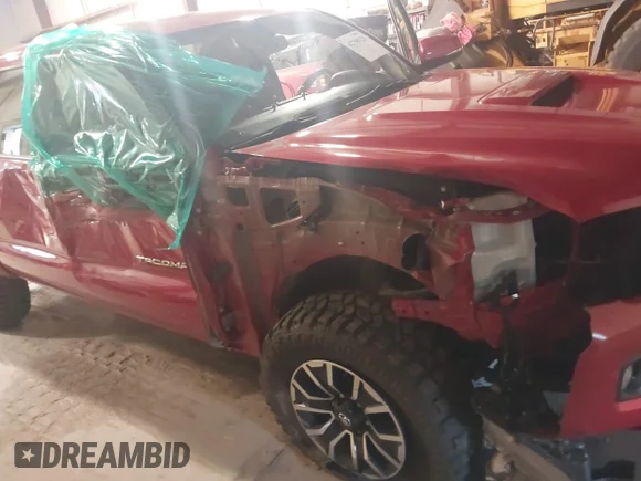✅ 2022 Toyota Tacoma TRD Sport • VIN: 3TMCZ5AN0NM466395 • Lot: 42759320. Wystawiony na IAAI z przebiegiem 44 350 mil. Bezpłatny archiwum sprzedaży aukcyjnych z USA i szczegółowy raport historii pojazdu na DreamBid. Zdjęcie 6.
