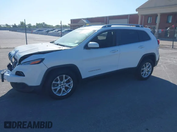 ✅ 2018 Jeep Cherokee Latitude • VIN: 1C4PJLCB2JD538445 • Lot: 45605144. Listed on IAAI with 82,882 mi. Free auction sales archive from the USA and detailed vehicle history report at DreamBid. Image 2.