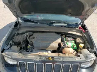 ✅ 2019 Jeep Renegade Latitude • VIN: ZACNJABB4KPK83763 • Lot: 81808065. Listed on Copart with 63,269 mi. Free auction sales archive from the USA and detailed vehicle history report at DreamBid. Image 16.