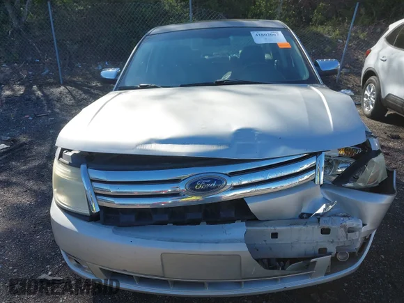 ✅ 2008 Ford Taurus Limited • VIN: 1FAHP25W88G168033 • Lot: 41802067. Wystawiony na IAAI z przebiegiem 139 747 mil. Bezpłatny archiwum sprzedaży aukcyjnych z USA i szczegółowy raport historii pojazdu na DreamBid. Zdjęcie 6.