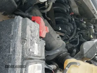 ✅ 2018 Ford F-150 XL • VIN: 1FTEW1C58JKD53884 • Lot: 42402222. Wystawiony na IAAI z przebiegiem 159 330 mil. Bezpłatny archiwum sprzedaży aukcyjnych z USA i szczegółowy raport historii pojazdu na DreamBid. Zdjęcie 18.