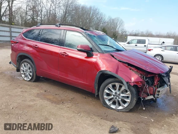 ✅ 2021 Toyota Highlander Limited • VIN: 5TDDZRBH3MS545840 • Лот: 44536050. Опубліковано раніше на IAAI з пробігом 112 605 миль. Безкоштовний доступ до архіву аукціонних продажів зі США та докладний звіт про історію автомобіля на DreamBid. Зображення 1.