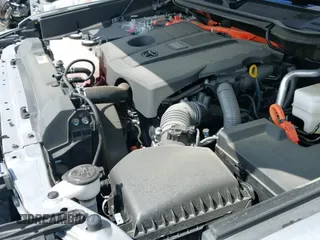 ✅ 2024 Toyota Tundra Limited Hybrid • VIN: 5TFJC5DB5RX067377 • Lot: 42640668. Wystawiony na IAAI z przebiegiem 11 703 mil. Bezpłatny archiwum sprzedaży aukcyjnych z USA i szczegółowy raport historii pojazdu na DreamBid. Zdjęcie 19.